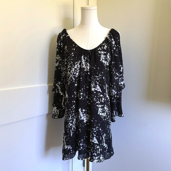 Parker Dresses & Skirts - Parker Women's Dress Small Black White Print Ruched Cold‎ Shoulder Short Mini
